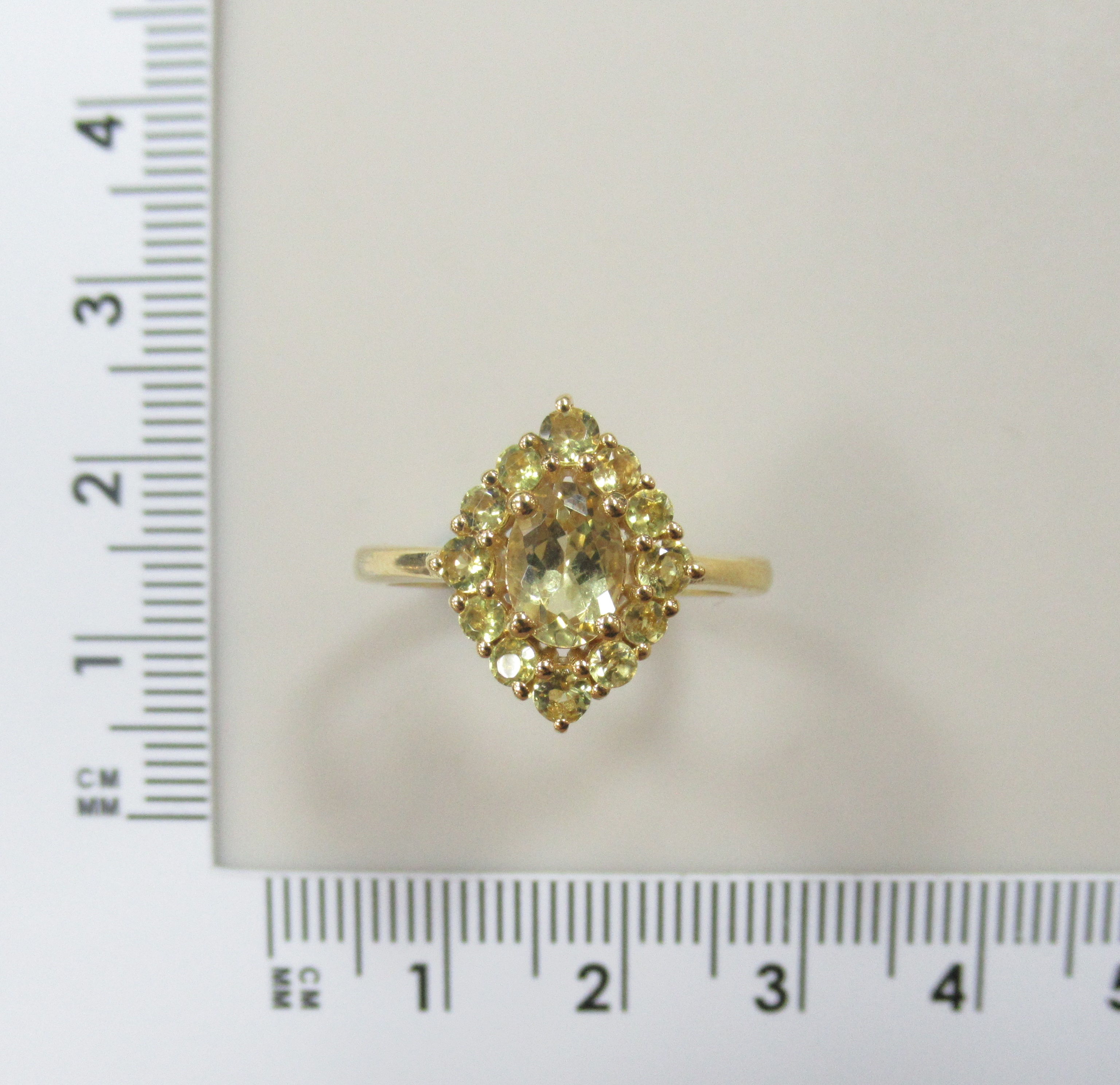 Серебряное кольцо с гелиодорами